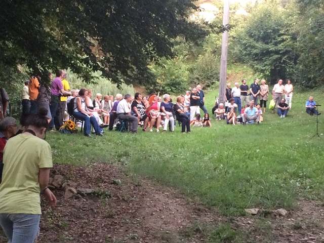 POETESSE NEL BOSCO di GRAZIELLA NOACCO  a  Gramogliano  (UD)